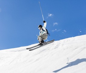 开云体育在线-2026世界杯之夜，哈弗茨连续得分拉开差距，德意志战车碾碎命运诅咒