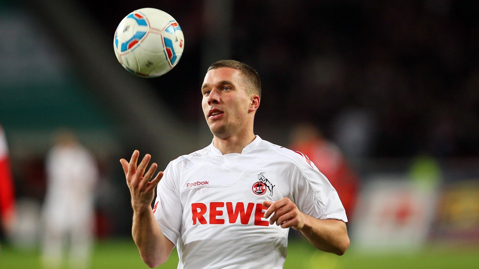 奇才强势晋级背后，拉梅洛·鲍尔如何用错误的篮球改写规则？