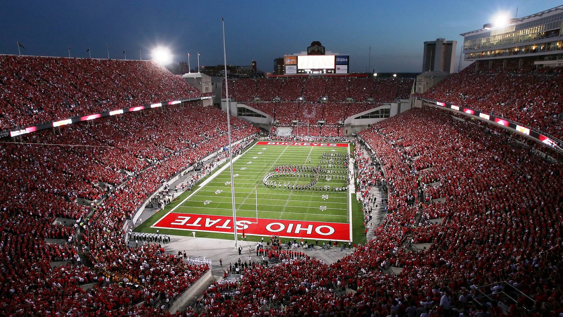 F1新赛季揭幕战之夜，姆巴佩状态火热，速度与激情的双重奏鸣