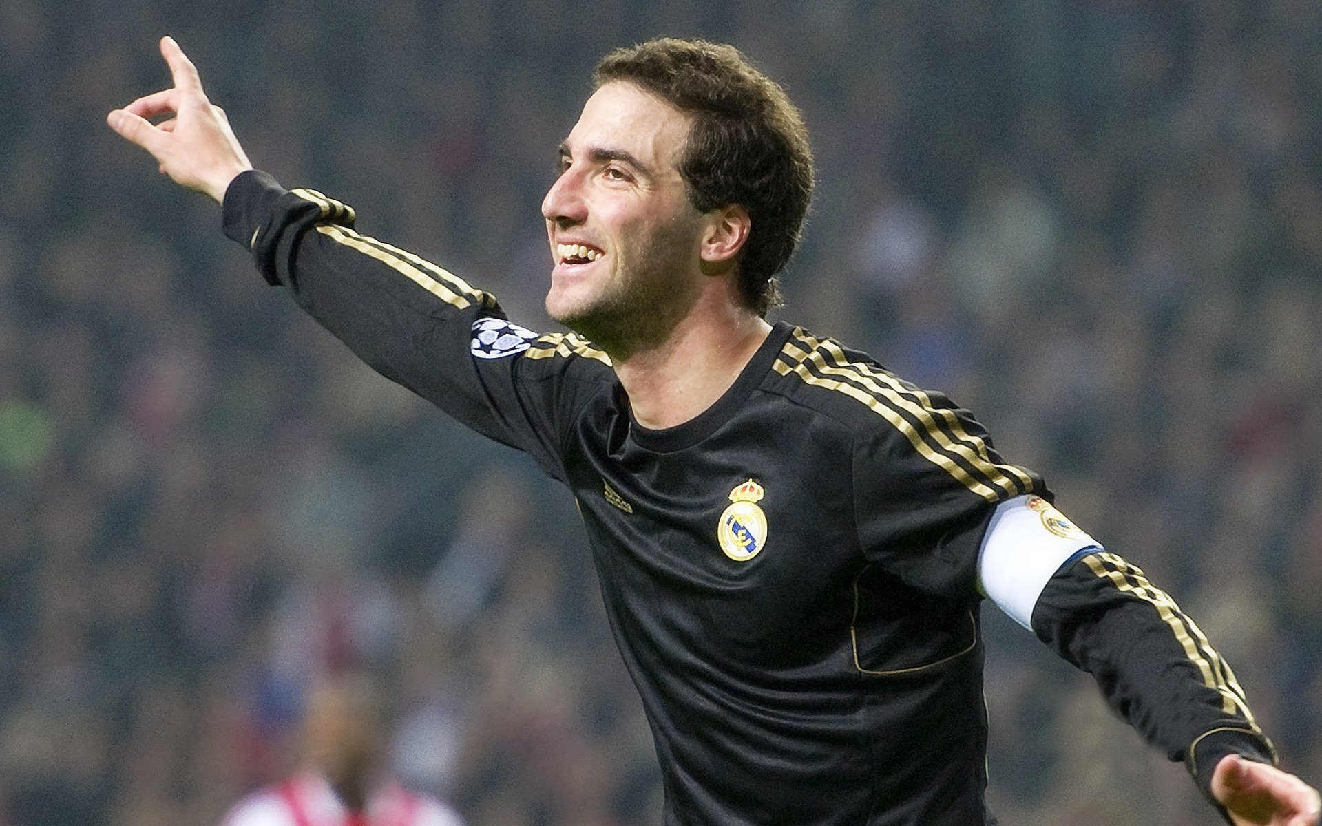 巴萨拿下曼联，凯塞多成为关键先生，从无名小卒到诺坎普英雄的逆袭之路