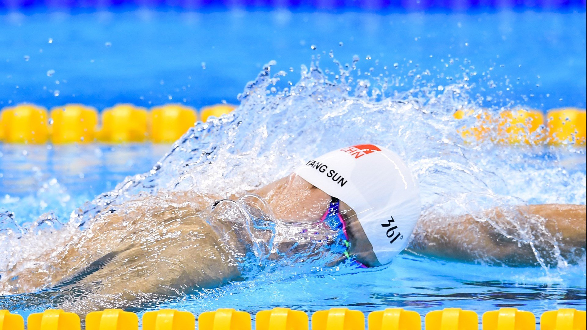 克瓦拉茨赫利亚的魔法，当格鲁吉亚节奏撕裂瑞士精密齿轮